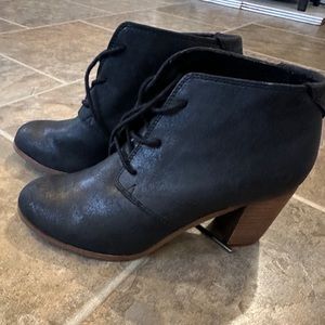 Tom’s Heeled Booties